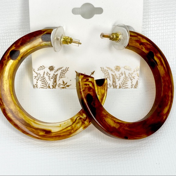 NEW Shiraleah Faux Tortoise Shell Boho Chic C Hoop Earrings - Picture 4 of 9